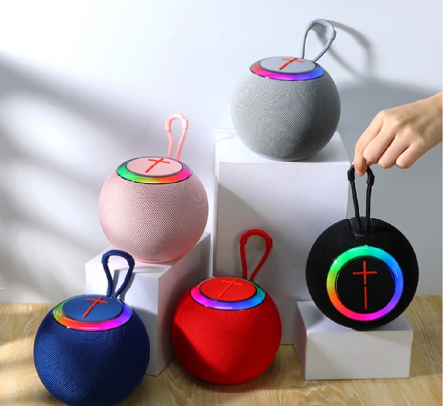 Φορητό ηχείο Bluetooth 5.3 ETEK με φως RGB 1500mAh, ιμάντα ανάρτησης, AUX, TF, FM, αναπαραγωγή USB